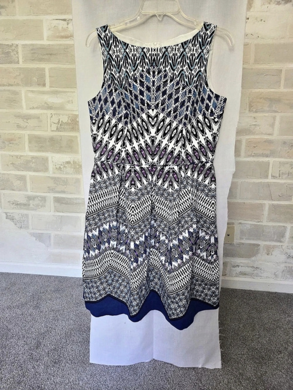London Times Geometric Midi Dress in Blue & White Size 10 Like New